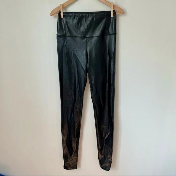 Aritzia  Wilfred Free Daria Pant Vegan Leather Leggings - Picture 3 of 9